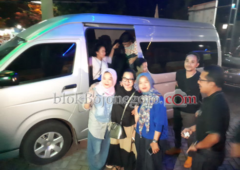 Idola Datang, Pecinta Koes Plus Semburat